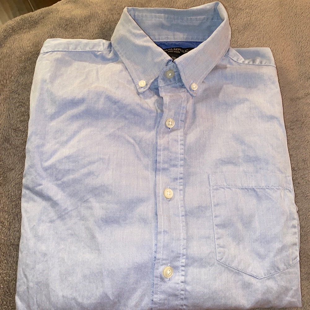 Banana Republic Men’s Button Down Soft Wash